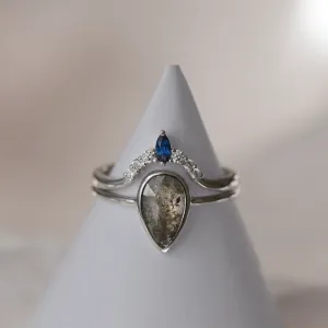 Zlatý prsten ve tvaru koruny se safírem CROWN Thumbnail
