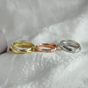 Minimalistické snubní prsteny s tepaným povrchem GOLI Thumbnail