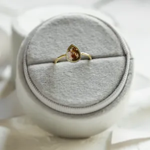 XENIA gold ring with salt and pepper diamond Thumbnail