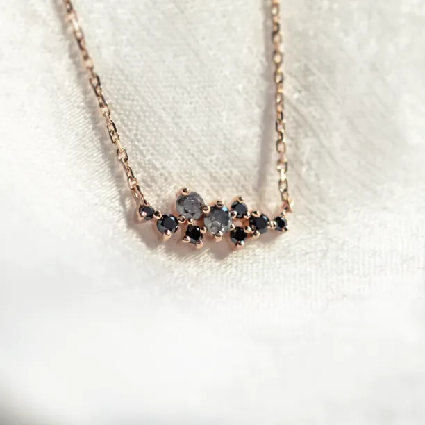 Gold necklace with salt and pepper diamonds KLARI Image