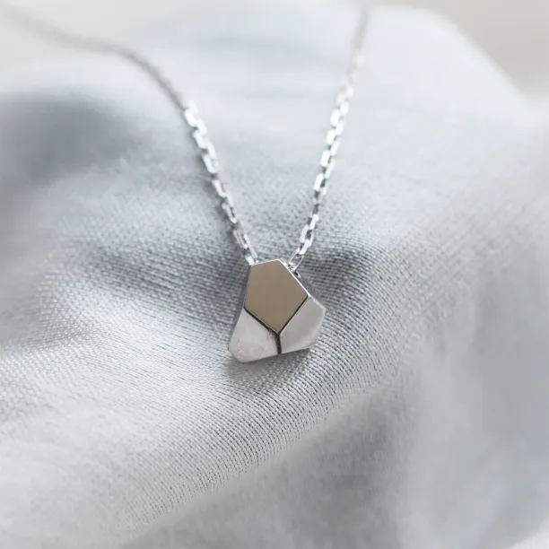 Minimalistický zlatý řetízek s přívěskem RISO Image
