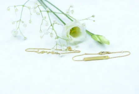 Gold bracelet with custom inscription Hamna Thumbnail