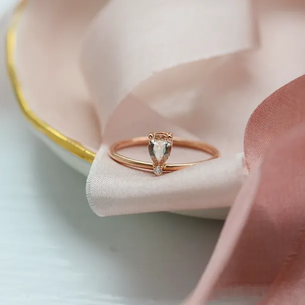 Prsten MORGAN z růžového zlata s morganitem a diamantem