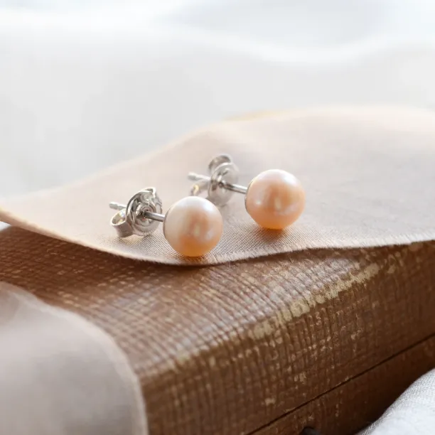 Stud peach pearl earrings QIANA Image