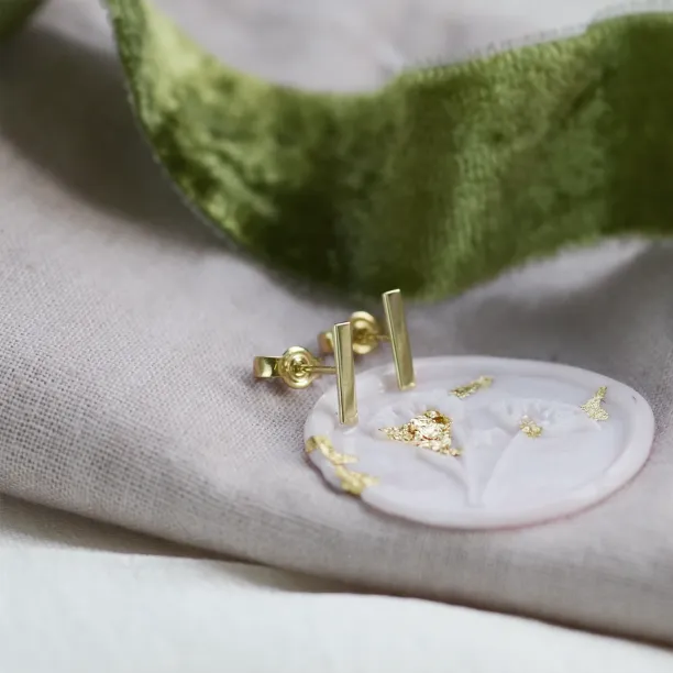 Minimalistic gold earrings MINI Image