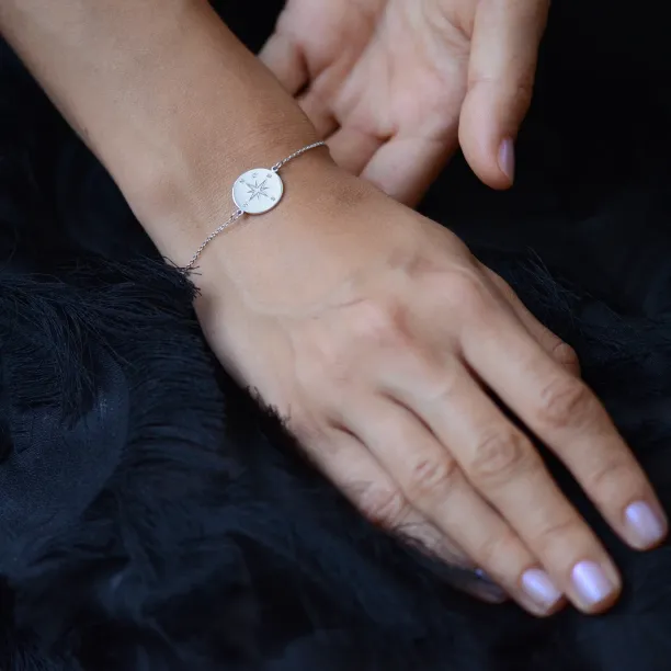 Gold bracelet with a compass and a diamond BOBBIE Image