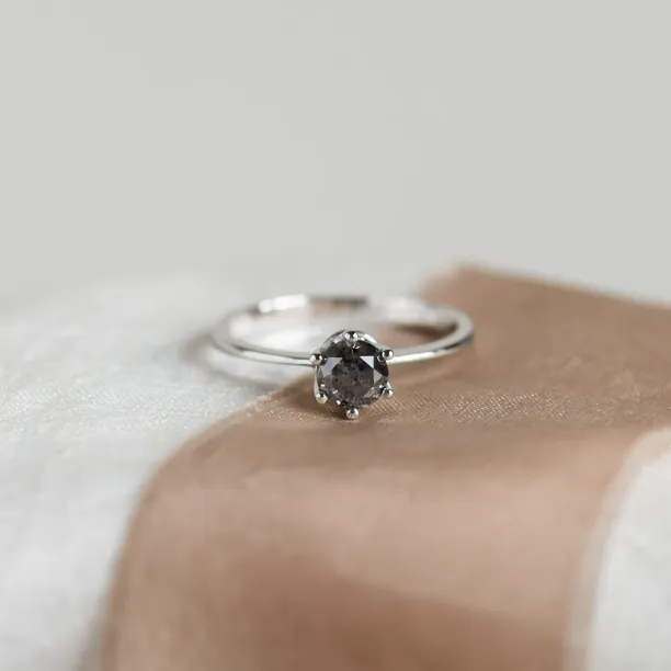ELLERY salt and pepper diamond ring 0.5ct  Image