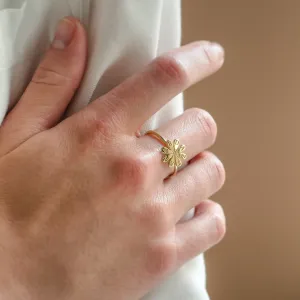 Gold ring with a diamond and engraving LEXI Thumbnail