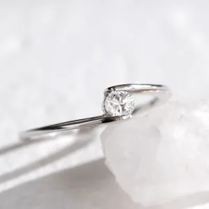 Platinový zásnubní prsten s diamantem HELSE Thumbnail
