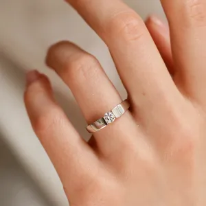 Platinum engagement ring with 0.25 ct diamond MOVIK Thumbnail