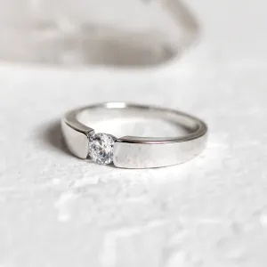 Platinum engagement ring with 0.25 ct diamond MOVIK Thumbnail