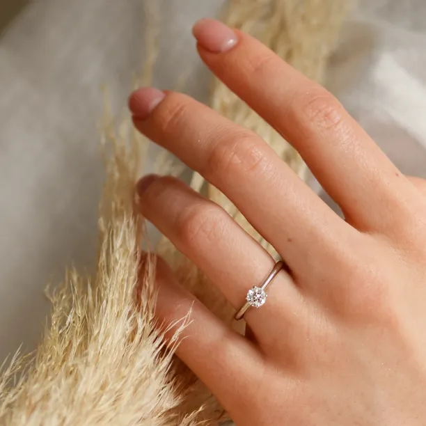 Platinový prsten s diamantem 0.4ct VEITA Image