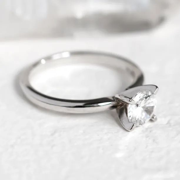 Platinový prsten s diamantem 0.4ct VEITA Image