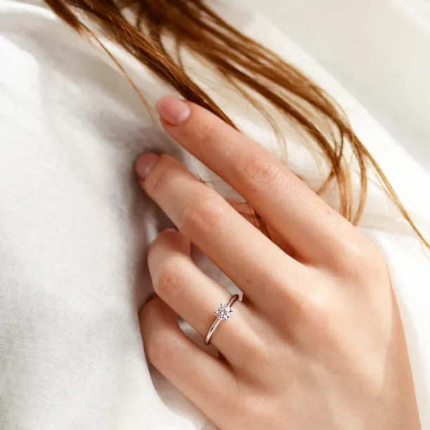 Platinový prsten s diamantem 0.4ct VEITA Image
