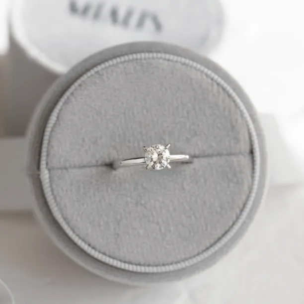 Platinový prsten s diamantem 0.4ct VEITA Image