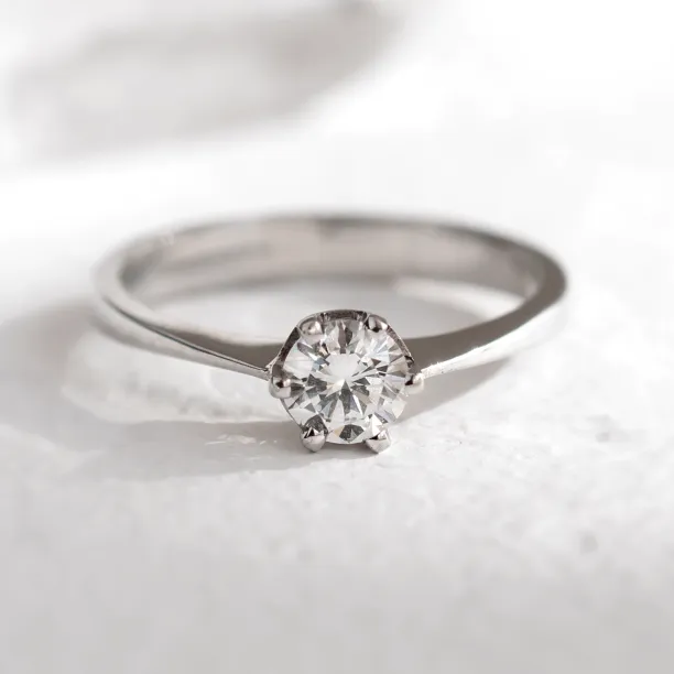 Platinum engagement ring with diamond 0.4ct FLORA Image