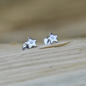 EMILY Gold earrings with a diamond Thumbnail