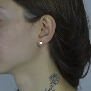 EMILY Gold earrings with a diamond Thumbnail