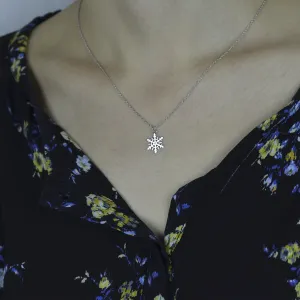Stříbrný přívěsek JANE ve tvaru vločky s diamantem Thumbnail