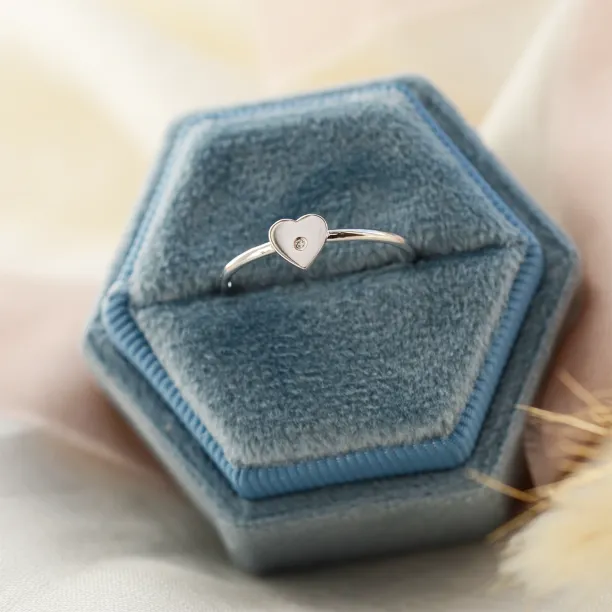 PATRICIA Heart shape gold diamond ring Image