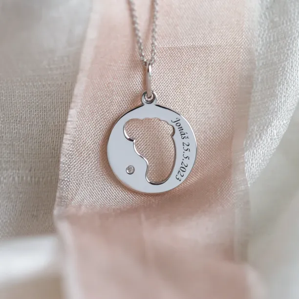 Gold diamond pendant with baby foot trace EIIA Image