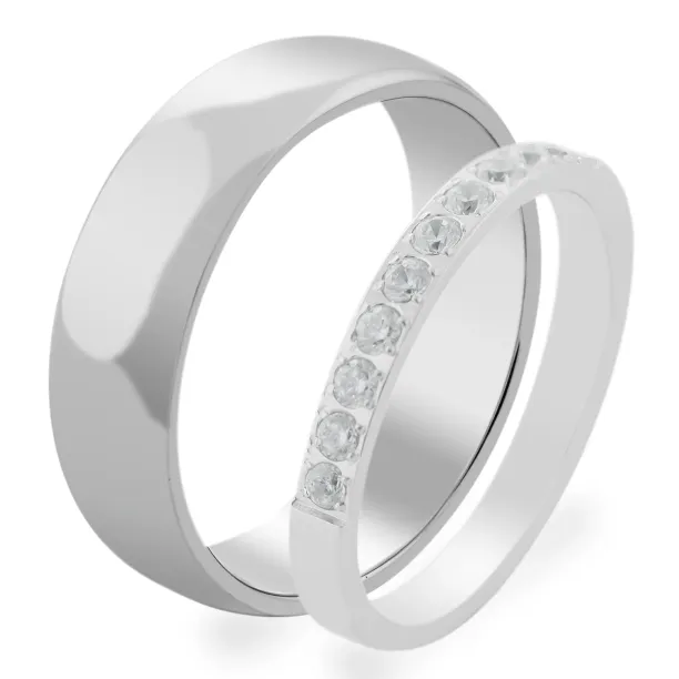 Snubní diamantové prsteny SVETE s dámským prstenem s diamanty a minimalistickým pánským prstenem