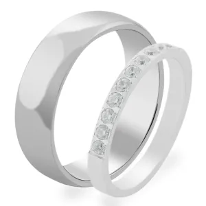 Snubní diamantové prsteny SVETE s dámským prstenem s diamanty a minimalistickým pánským prstenem