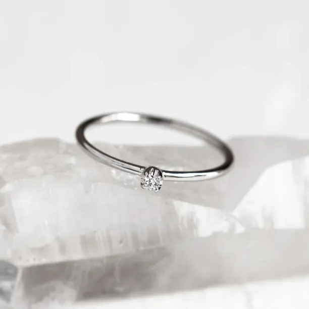 Minimalistický zlatý prsten s diamantem LAUDE Image