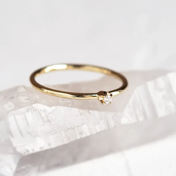 Minimalistický zlatý prsten s diamantem LAUDE Image