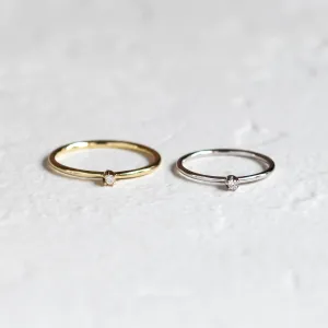Minimalistický zlatý prsten s diamantem LAUDE Thumbnail