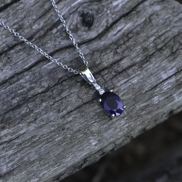 Safírový přívěsek KELI s diamanty na řetízku