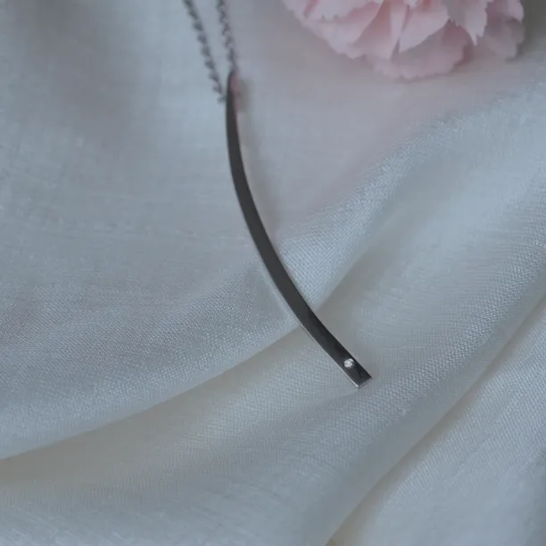 Stříbrný minimalistický náhrdelník s diamantem LOFE Image