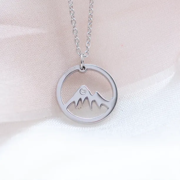 Silver diamond pendant - for the mountains enthusiasts MUNI Image