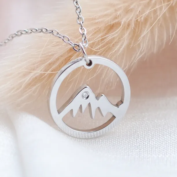 Silver diamond pendant - for the mountains enthusiasts MUNI Image