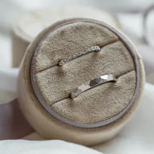 Gold diamond wedding rings LATI Thumbnail