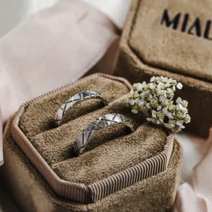 Original gold wedding rings NADIN Thumbnail