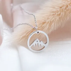 Zlatý přívěsek s diamantem pro horské nadšence MUNI Thumbnail