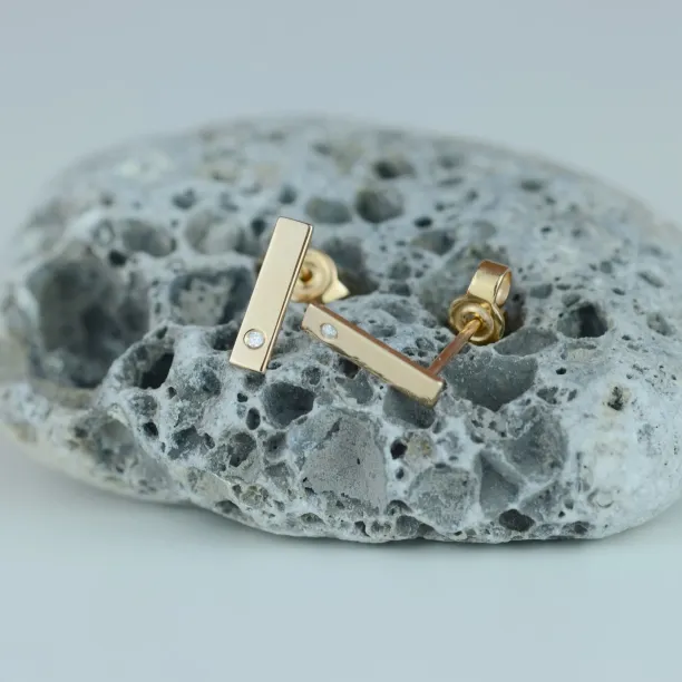 Minimalist gold diamond earrings DINA Image