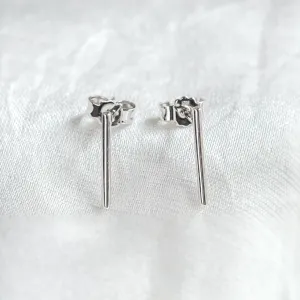 Gold minimalist earrings lines MALTE Thumbnail