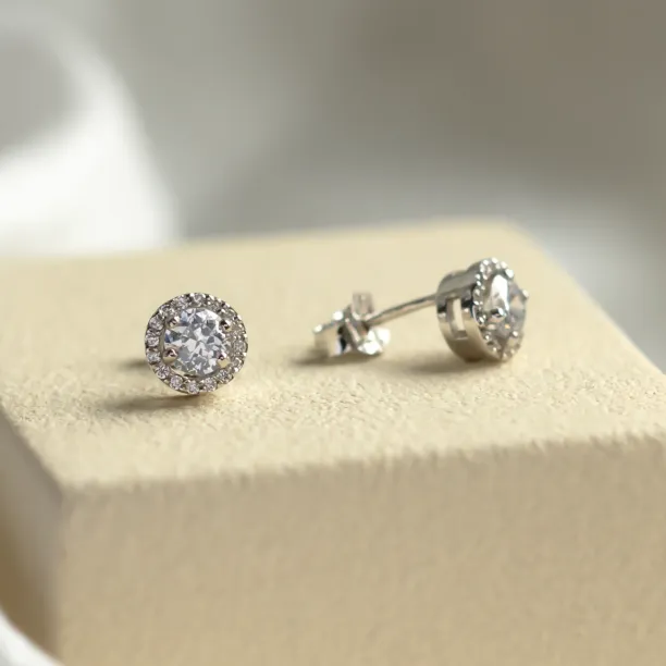 Classical gold stud earring with diamonds NINA Image