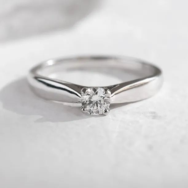 Zásnubní zlatý prsten s diamantem 0.25ct  LOVIN Image