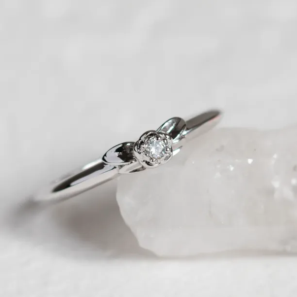 ROSNI gold diamond engagement ring Image