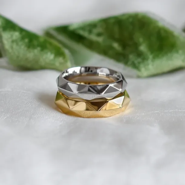 RIFA unordinary gold wedding rings Image
