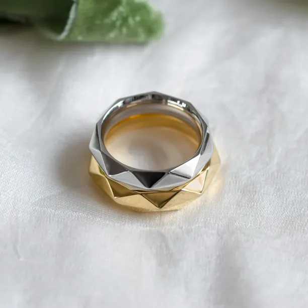 RIFA unordinary gold wedding rings Image