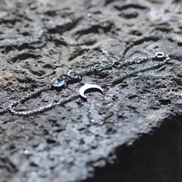 GRADI crescent shape bracelet Image