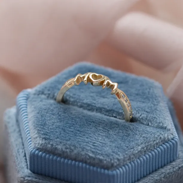 Zlatý prsten s diamanty HAVME pro nastávající maminky Image