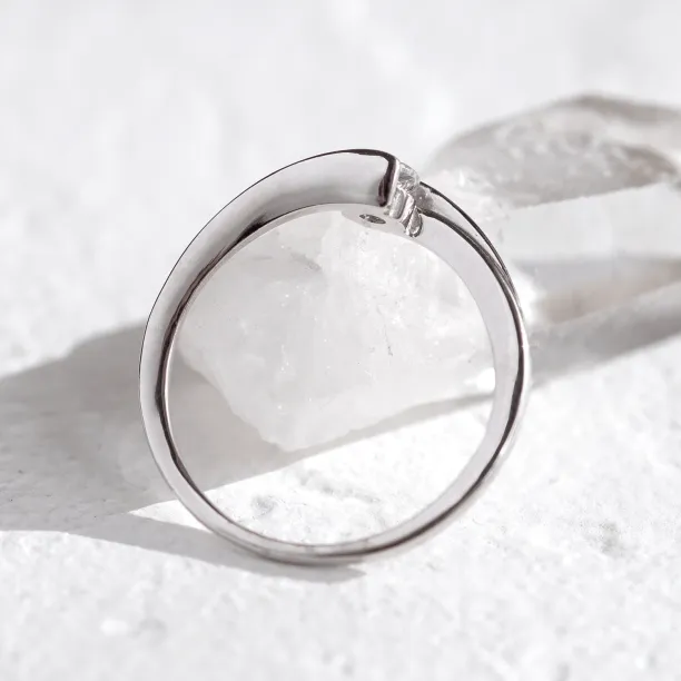 Original engagement ring with diamond HELSE Image