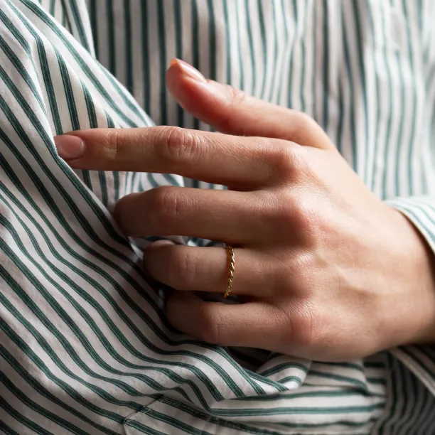 Gold minimalist wedding rings VALO Image