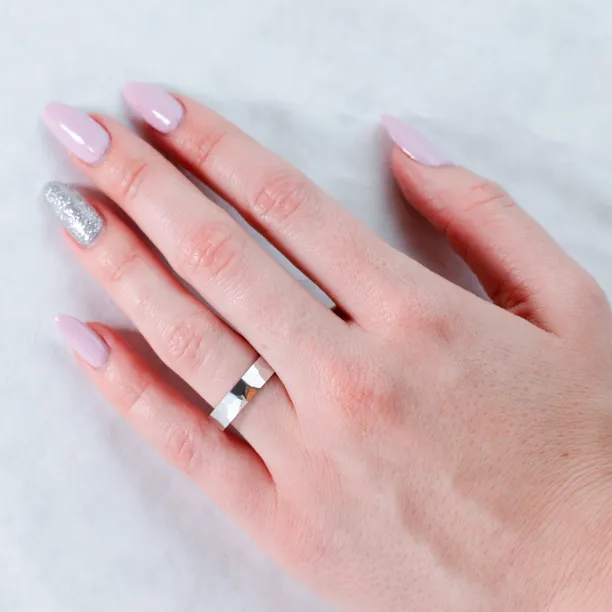 Gold wedding rings LOGAM Image