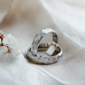 Hammered gold wedding rings BOME Thumbnail